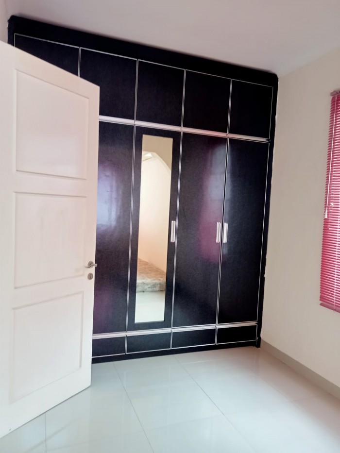 Rumah Disewakan Semi Furnished di Cluster Oakwood Lippo Cikarang 